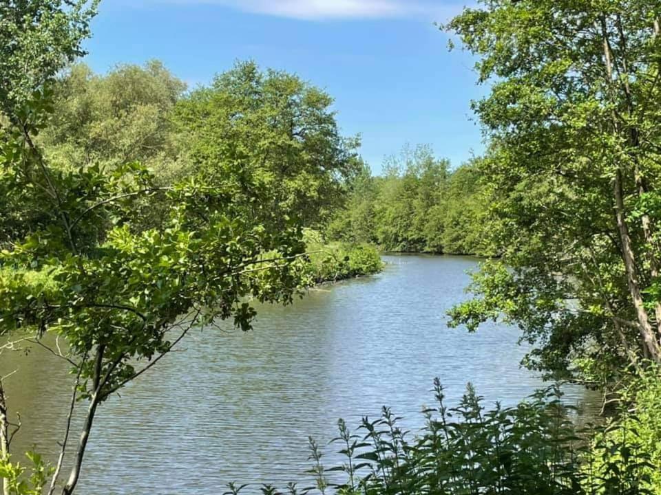 La Vallee Сенеф Екстер'єр фото